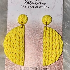 ⚡️Neon yellow ✨ statement earrings